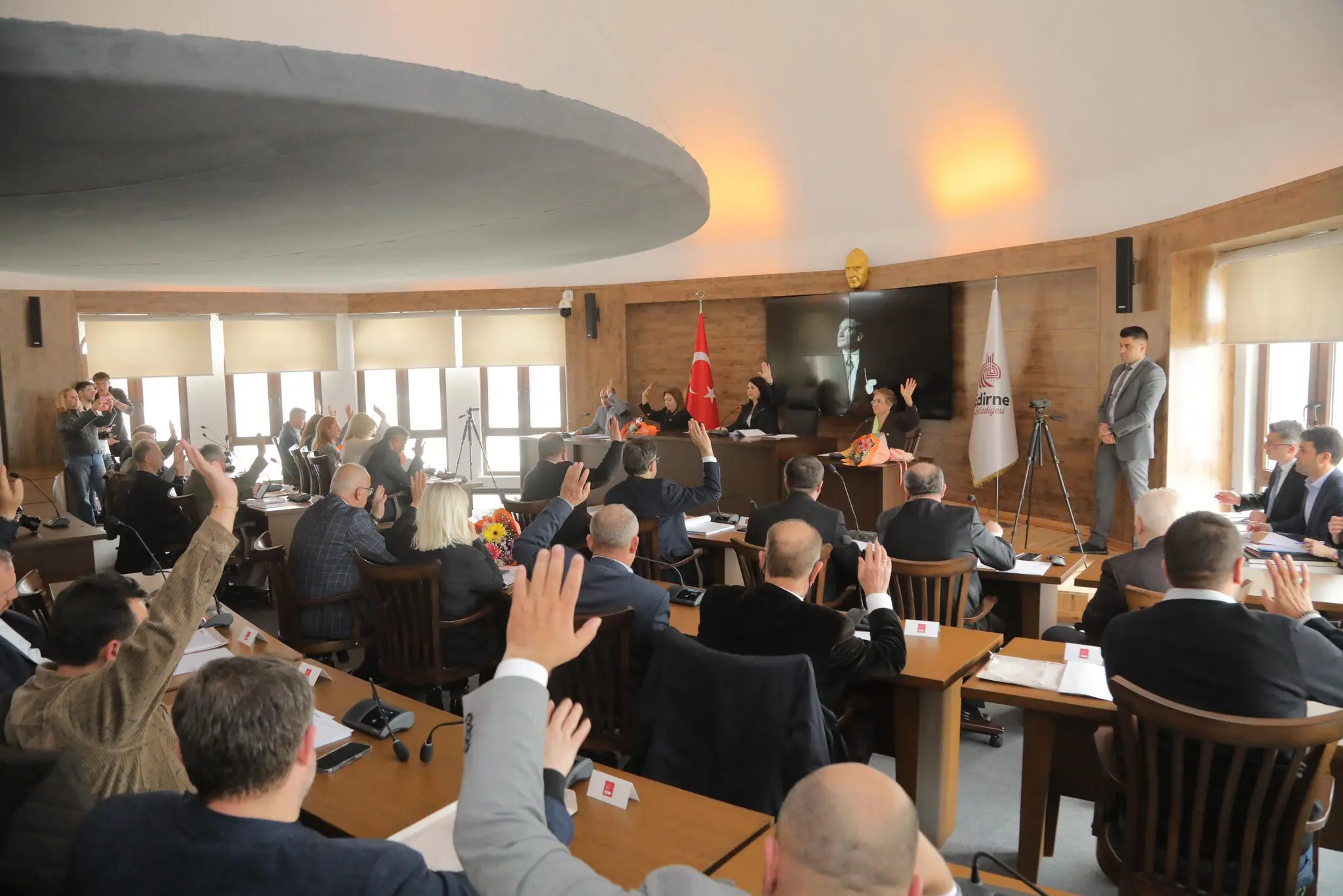 EDİRNE BELEDİYE MECLİSİ MART AYI OLAĞAN TOPLANTISI GERÇEKLEŞTİRİLDİ galeri görseli